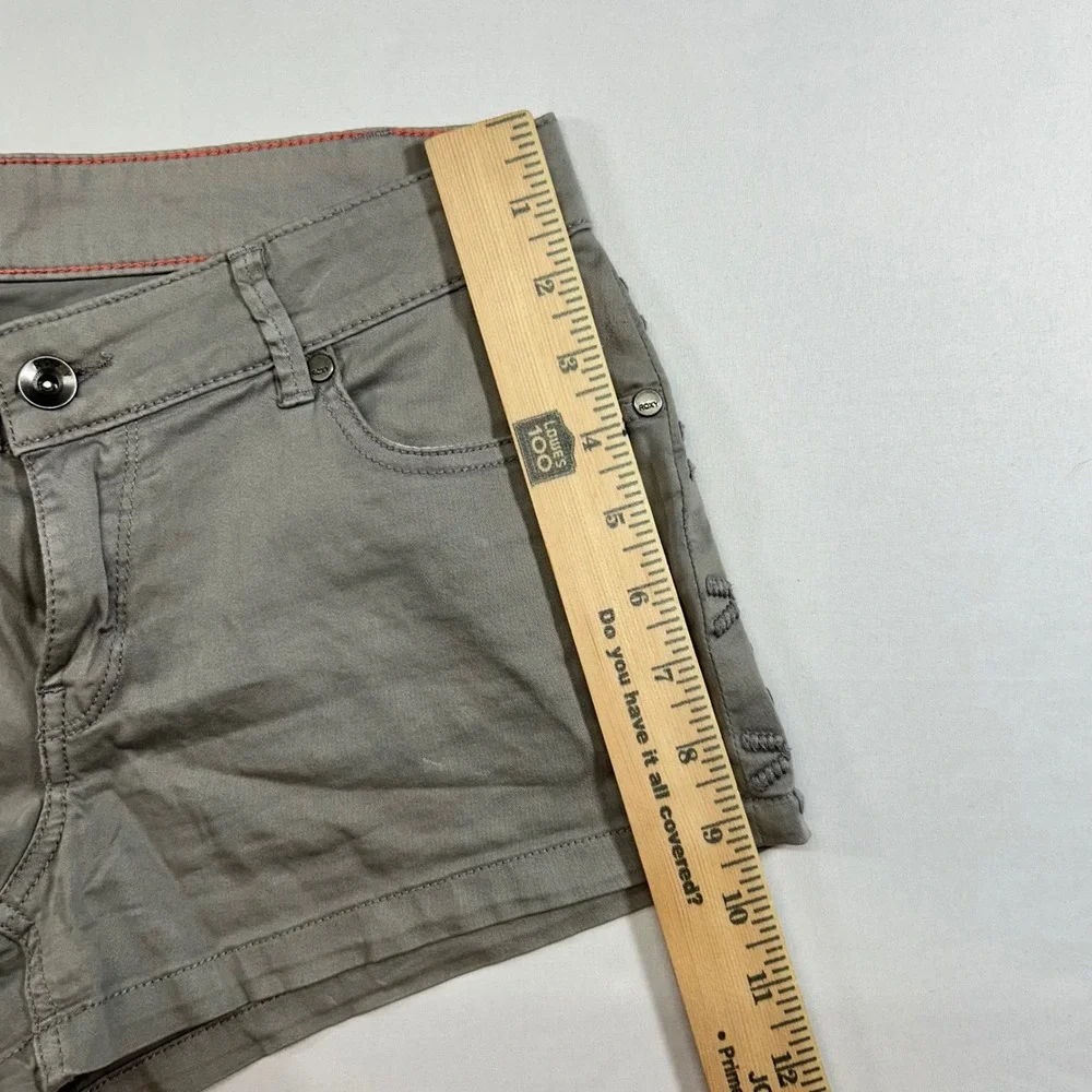 Roxy Gray Embroidered Side Chino Shorts Womens Size 27 Low Rise Beach Casual